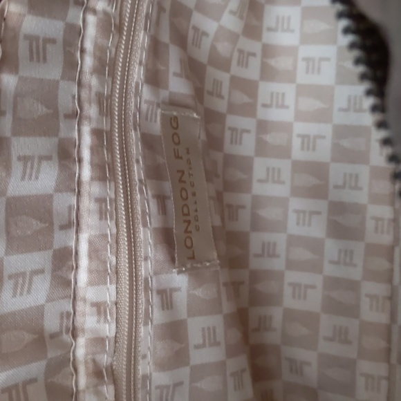 NWT - London Fog - Evalyn Multi Crossbody bag - RUBY - Picture 6 of 7